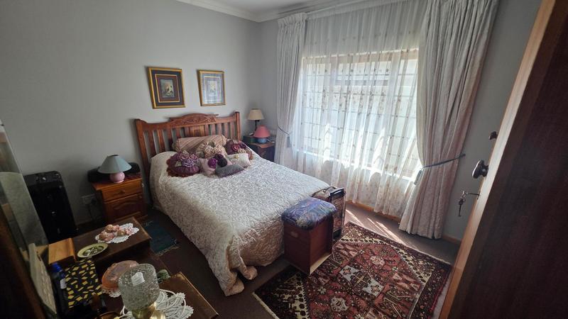 5 Bedroom Property for Sale in Tergniet Western Cape